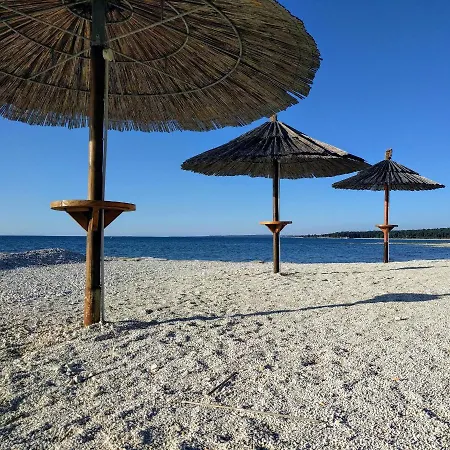 Holiday Apartment Near The Beach Fažana Exterior foto